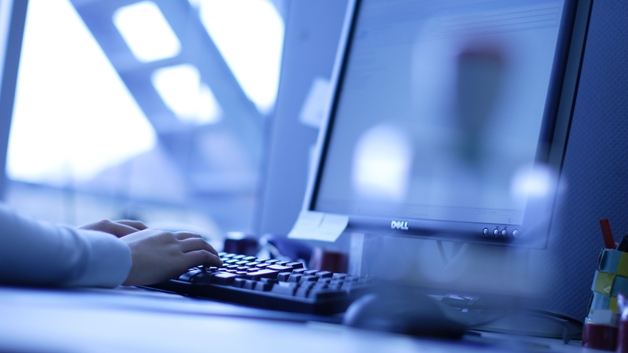 Dataanalys i läkemedelsföretag