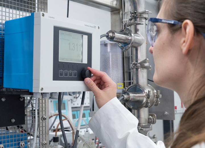 Processfotometrar för UV-absorbans, NIR, VIS