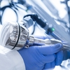 iTHERM TM411 hygienisk temperaturgivare installerad i en bioreaktor