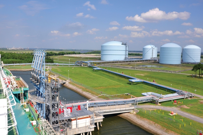 LNG-anläggning för baslast-custody transfer